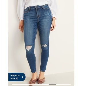 Old Navy High Waist Rock Star Distressed Super Skinny Jeans